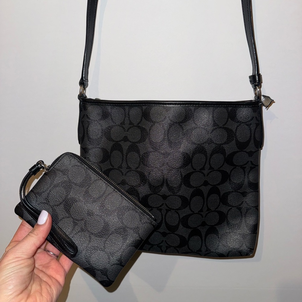 Coach Black Crossbody Bag and Wallet Set - Picture 3 of 3